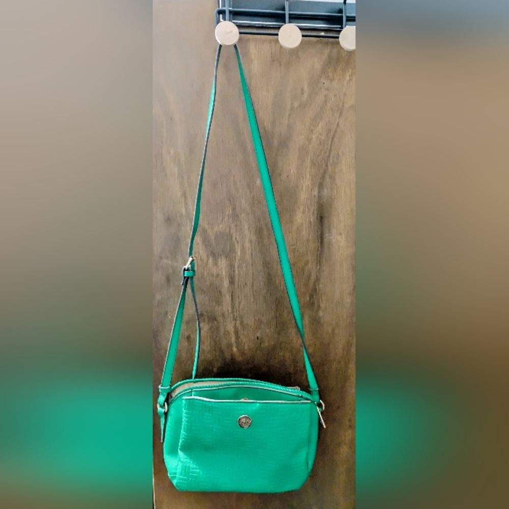 Like New Green Shoulder Bag